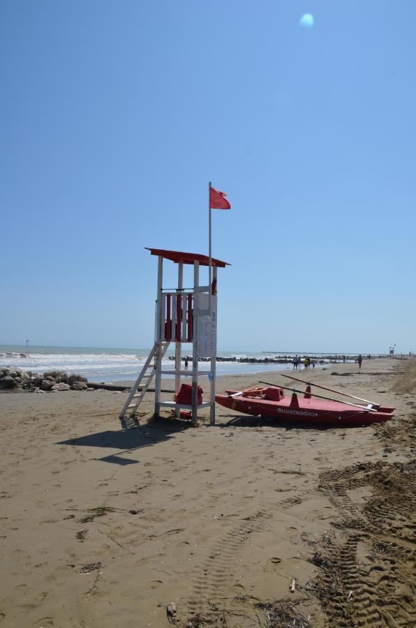 Mar60 Apartments Caorle Exteriör bild