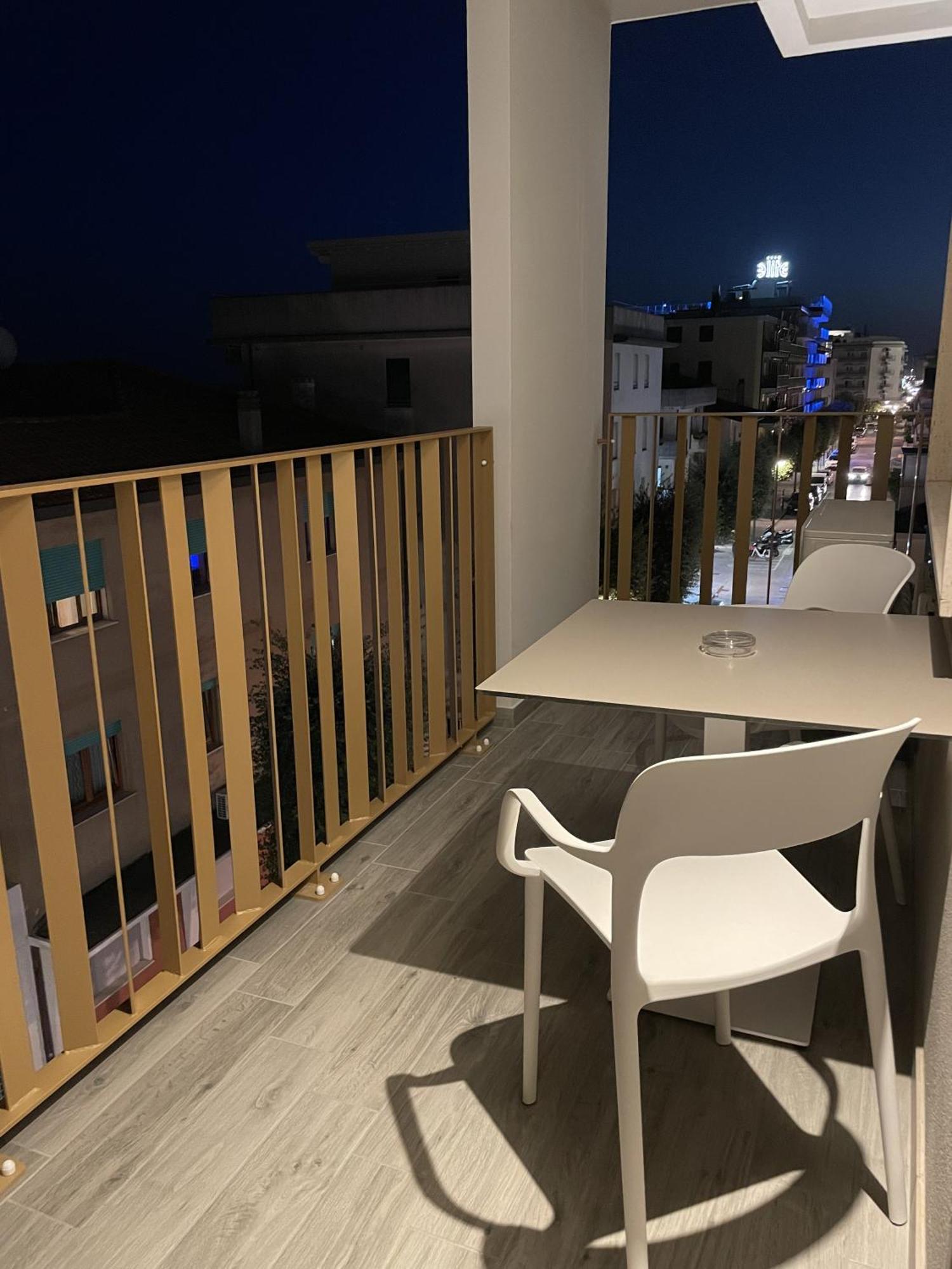 Mar60 Apartments Caorle Exteriör bild